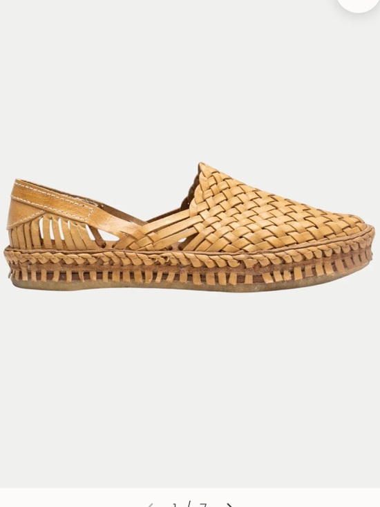 Mohinders Woven Flats in Honey Leather. Handcrafted in India. Men’s size 12 main image 12